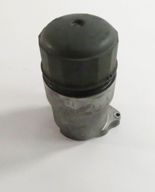 Thumbnail 5: 2012 RANGE ROVER (L322) 5.0L AJ133 V8 ENGINE - OIL FILTER HOUSING