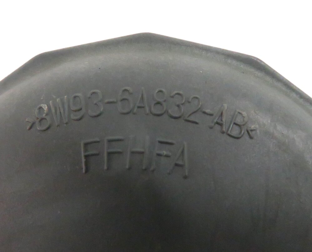 Thumbnail 7: 2012 RANGE ROVER (L322) 5.0L AJ133 V8 ENGINE - OIL FILTER HOUSING