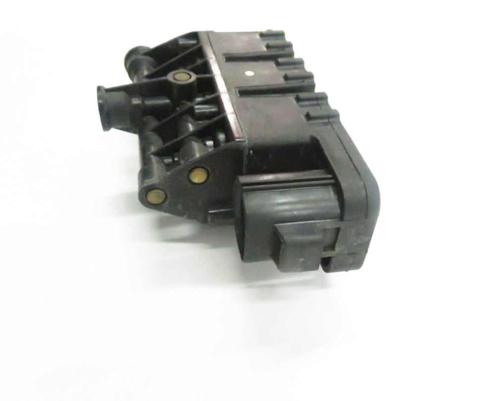 Thumbnail 4: 2012 RANGE ROVER (L322) AIR SUSPENSION VALVE BLOCK