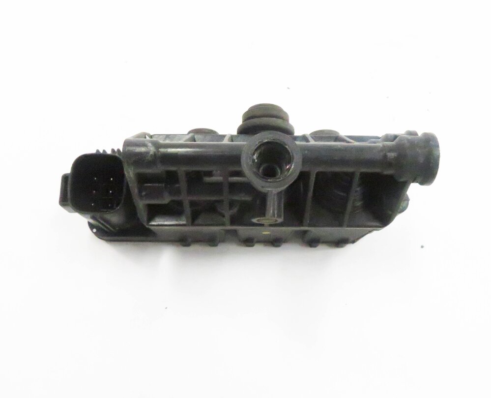 Thumbnail 8: 2012 RANGE ROVER (L322) AIR SUSPENSION VALVE BLOCK