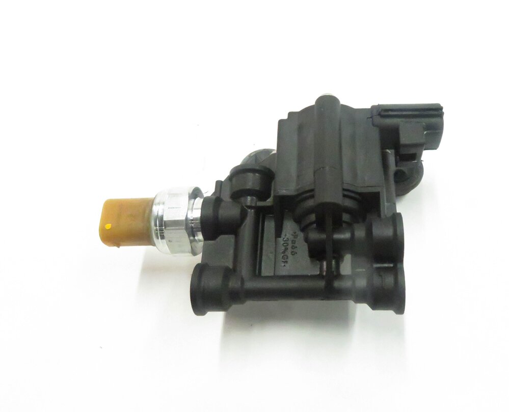 Thumbnail 2: 2012 RANGE ROVER (L322) AIR SUSPENSION VALVE BLOCK