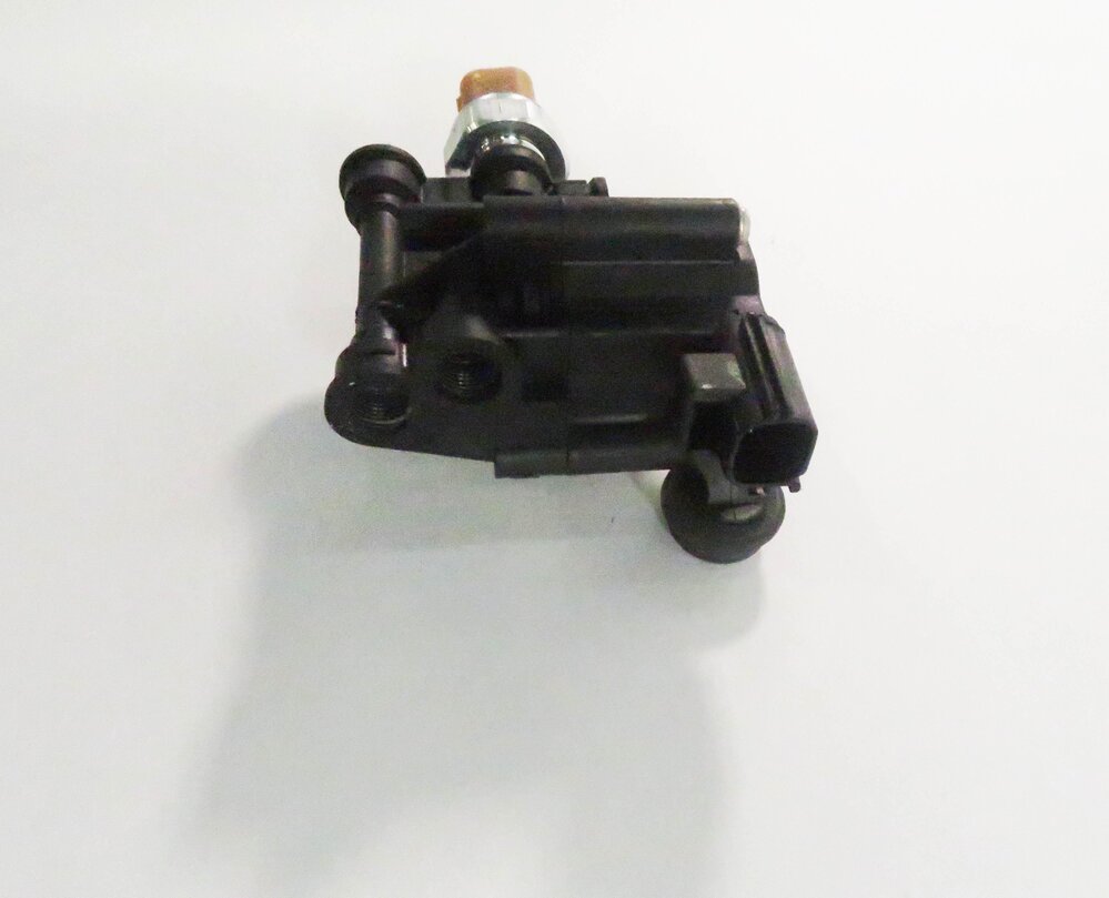 Thumbnail 3: 2012 RANGE ROVER (L322) AIR SUSPENSION VALVE BLOCK