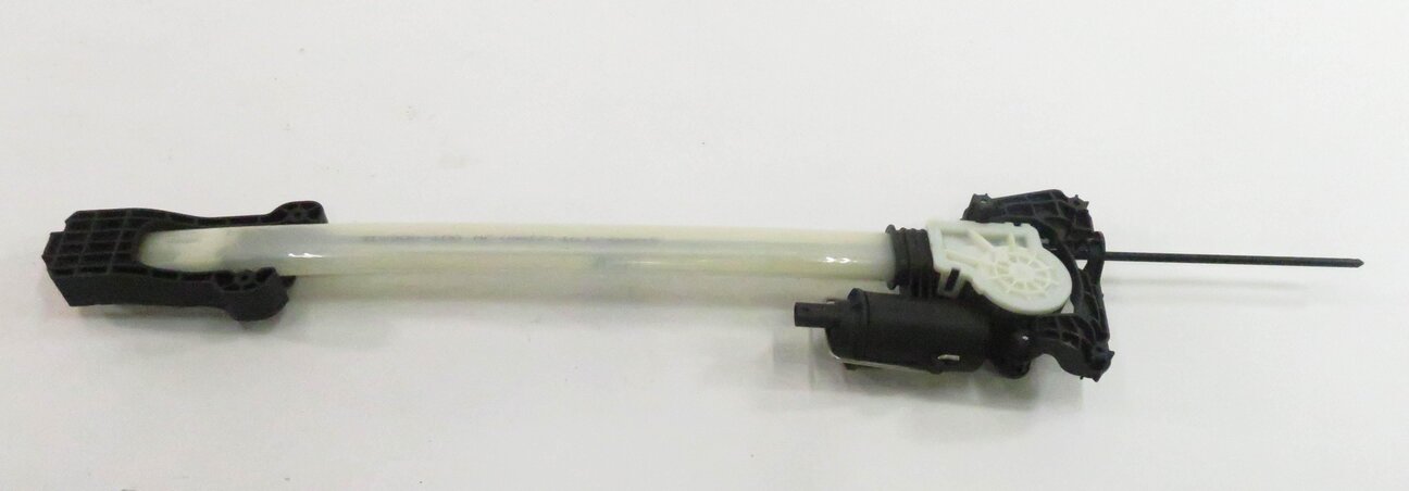 Thumbnail 2: 2010 BMW 550iGT (F07) RIGHT REAR WINDOW SHADE REGULATOR w/ MOTOR