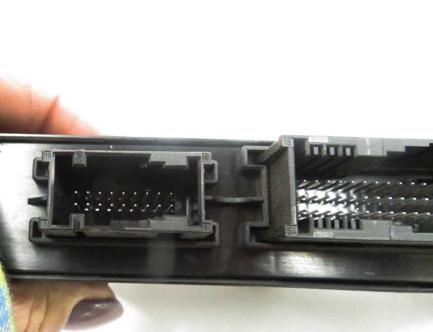 Thumbnail 9: 2010-2011 BMW 528i 535i 550i 535iGT 550iGT (F07 F10) MAIN BODY CONTROL MODULE