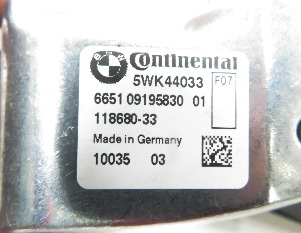 Thumbnail 9: 2010-2013 BMW 535iGT 550iGT (F07) FRONT LANE DEPARTURE WARNING CAMERA