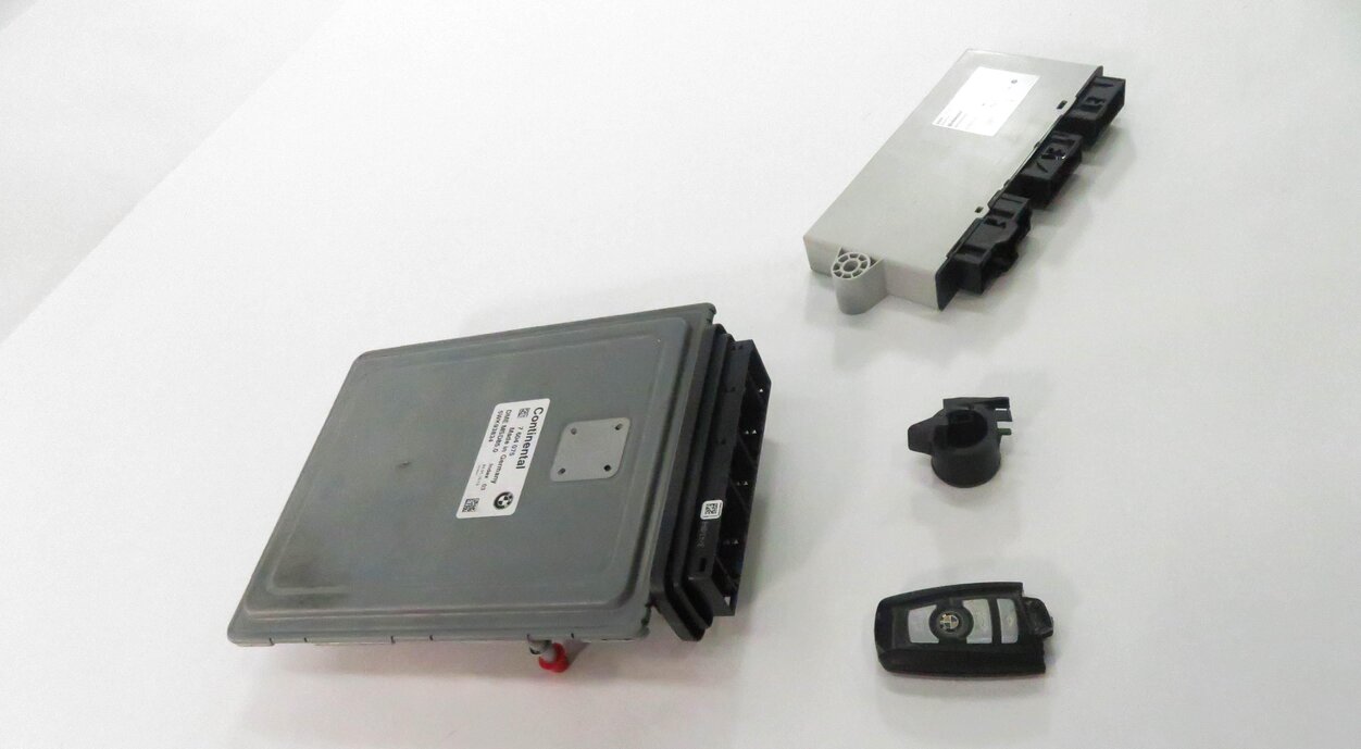 Thumbnail 3: 09-13 BMW 550i 650i 750i (F01 F06 F10) 4.4TT N63 ENGINE DME CAS4 MODULE KEY SET