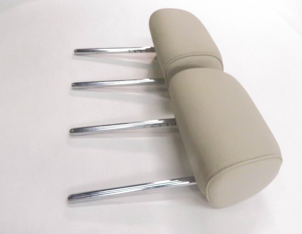 Thumbnail 5: 2010 BMW 550iGT (F07) REAR SEAT - LEFT & RIGHT HEADREST SET-2 (IVORY WHITE)