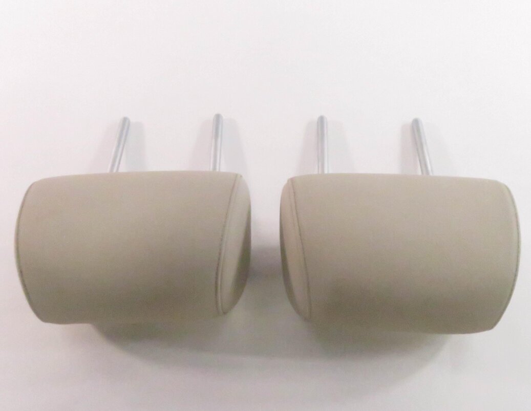 Thumbnail 7: 2010 BMW 550iGT (F07) REAR SEAT - LEFT & RIGHT HEADREST SET-2 (IVORY WHITE)