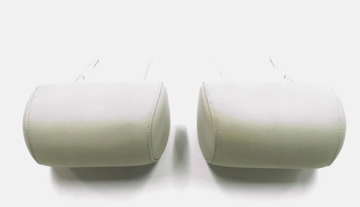 Thumbnail 8: 2010 BMW 550iGT (F07) REAR SEAT - LEFT & RIGHT HEADREST SET-2 (IVORY WHITE)