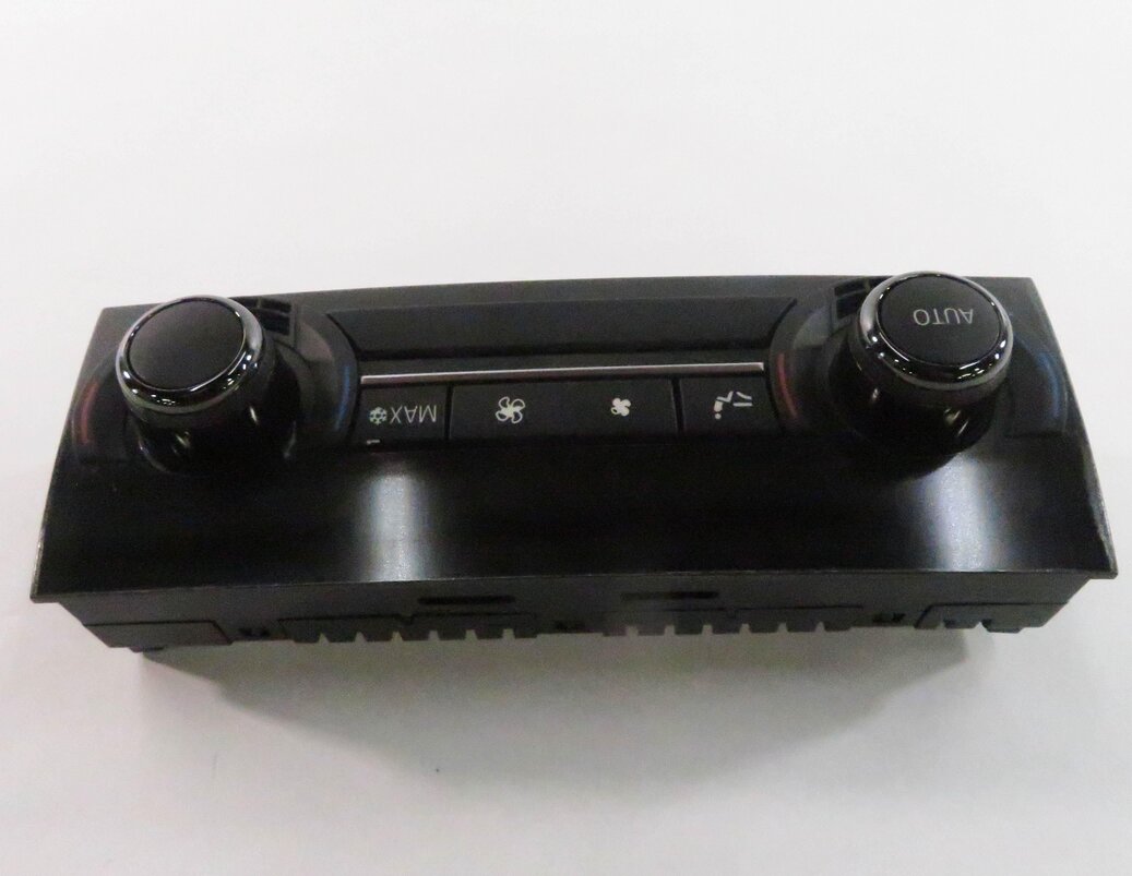 Thumbnail 6: 2010-2019 BMW 528i 535i 550i 740i 750i 760i (F01 F06 F10) REAR TEMPERATURE PANEL