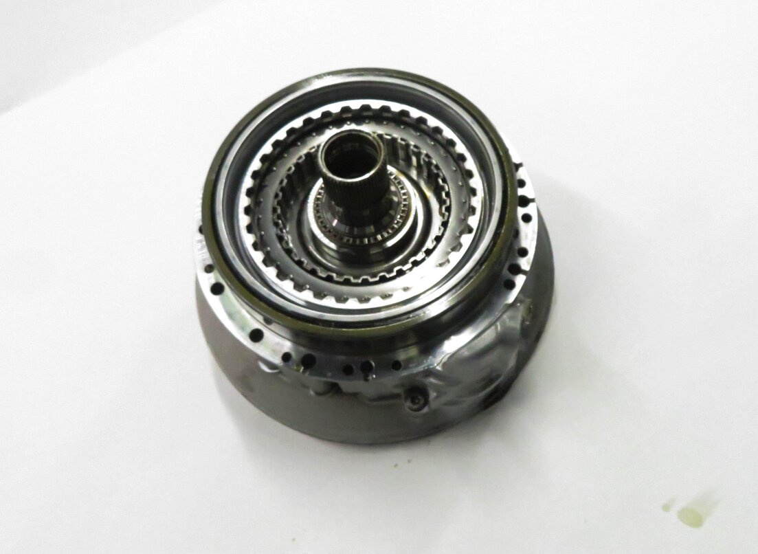 10-12 BMW 550i 550iGT (F07 F10) 4.4L N63 8HP-70 AT TRANSMISSION OIL FLUID PUMP