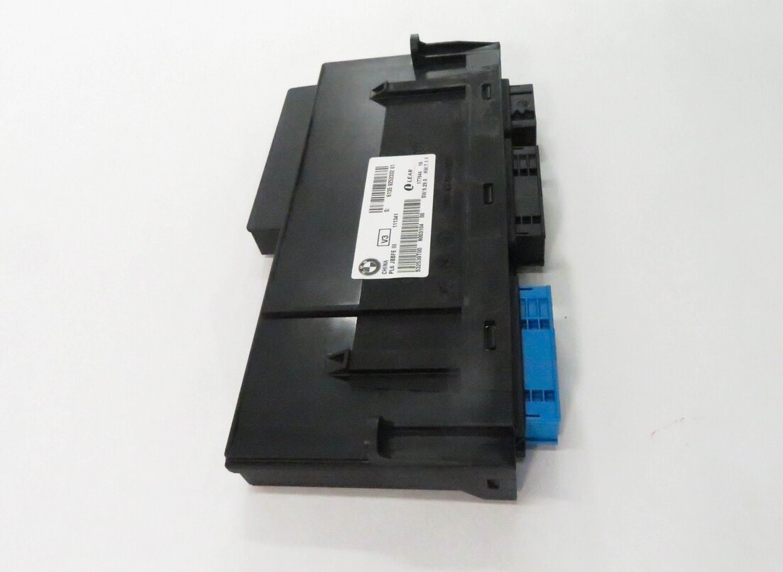 Thumbnail 4: 2011 BMW 528i 535i 550i (F10) MAIN PRIMARY BODY CONTROL MODULE BCM