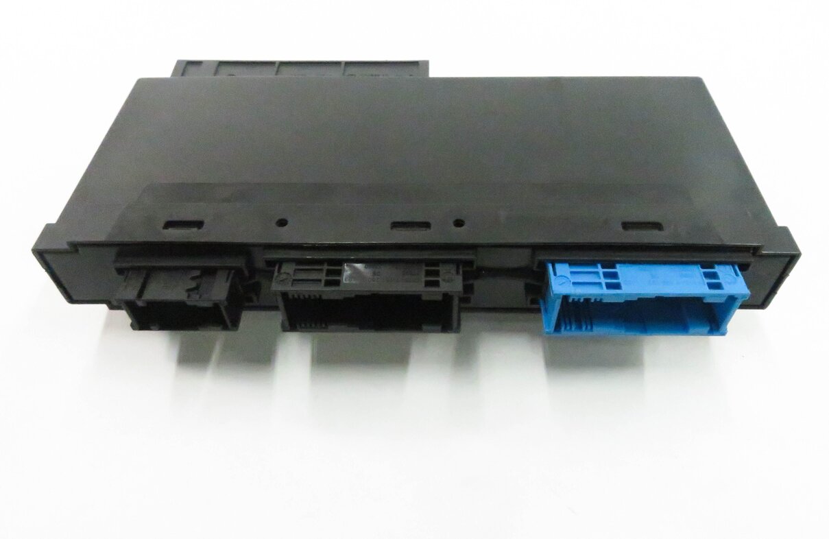 Thumbnail 6: 2011 BMW 528i 535i 550i (F10) MAIN PRIMARY BODY CONTROL MODULE BCM