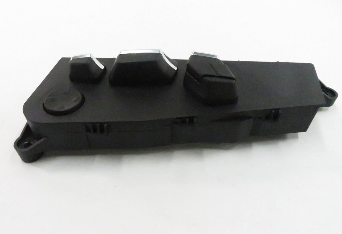 Thumbnail 3: 2011 BMW 550i (F10) RIGHT FRONT PASSENGER POWER SEAT ADJUSTMENT SWITCH