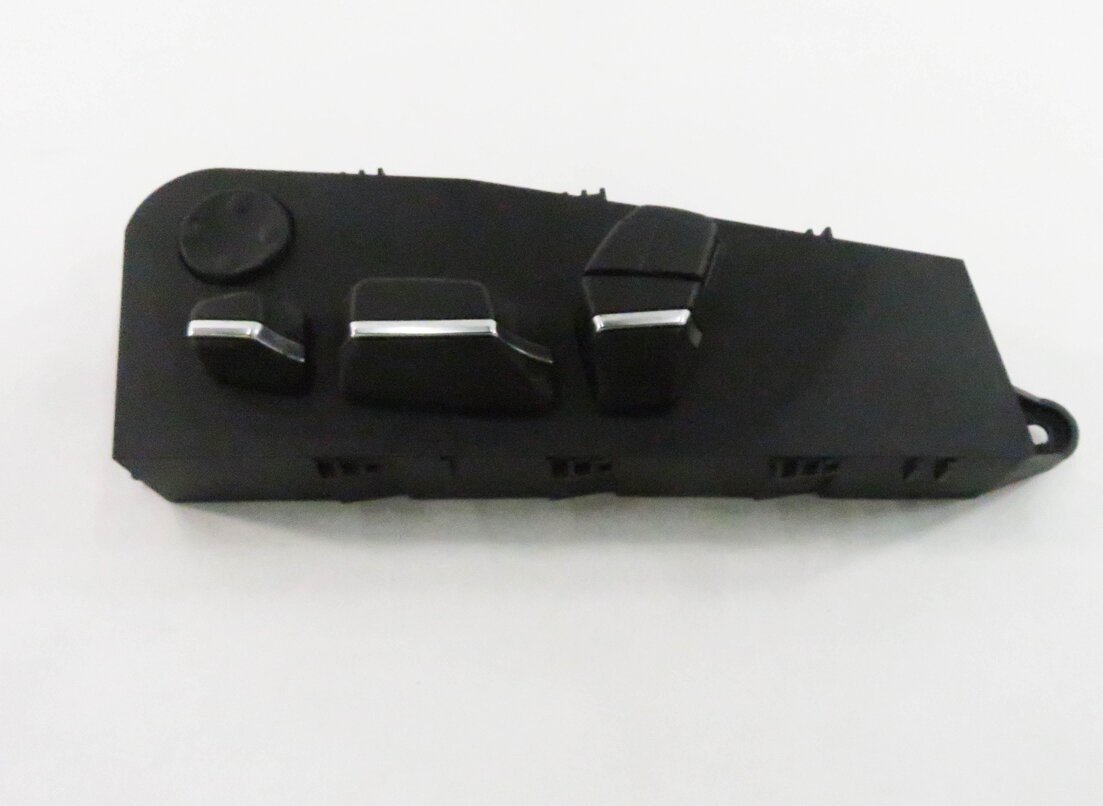 Thumbnail 6: 2011 BMW 550i (F10) LEFT FRONT DRIVER POWER SEAT ADJUSTMENT SWITCH