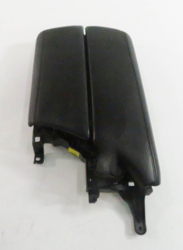 Thumbnail 3: 2011 BMW 528i 535i 550i (F10) FRONT CENTER CONSOLE ARM REST LID (BLACK LEATHER)