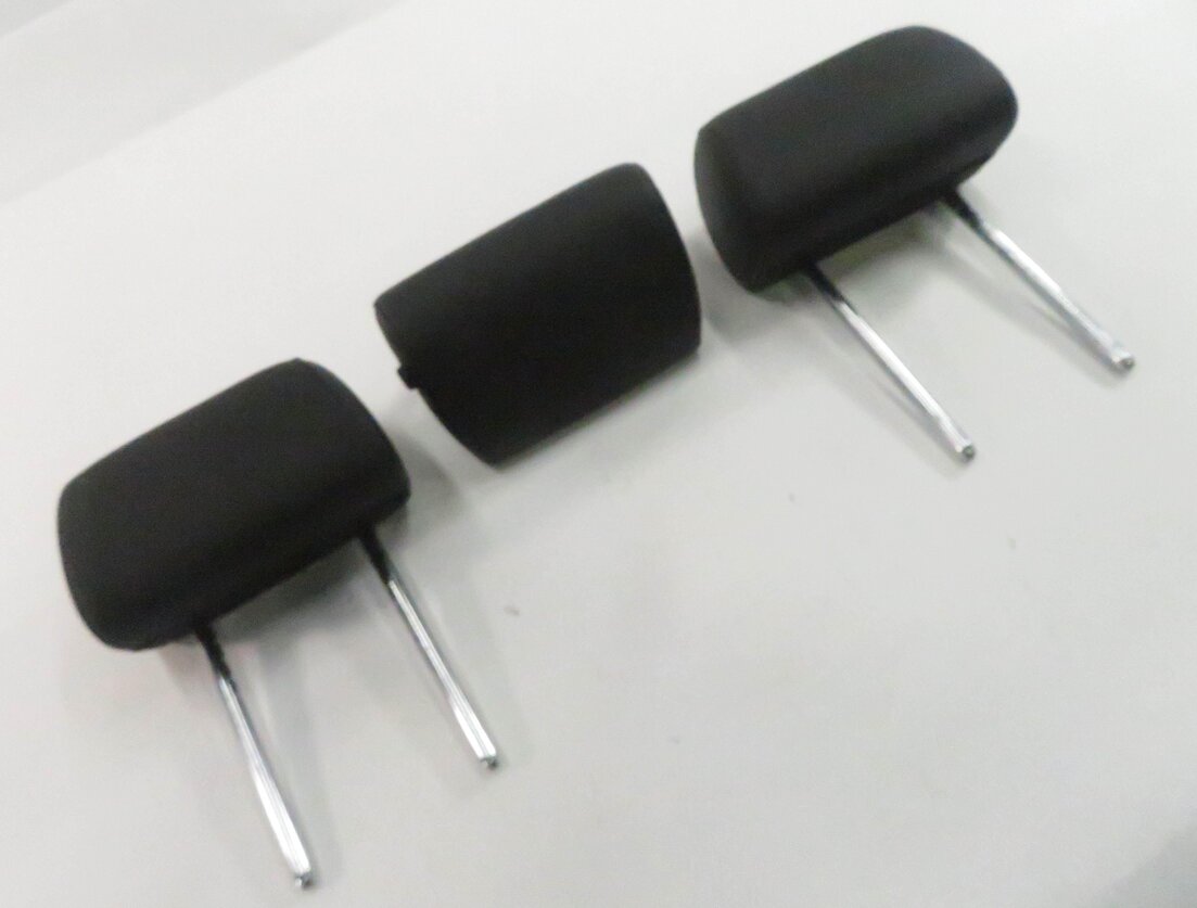 2011 BMW 550i (F10) REAR SEAT HEADREST SET-3 (BLACK DAKOTA LEATHER LCSW)