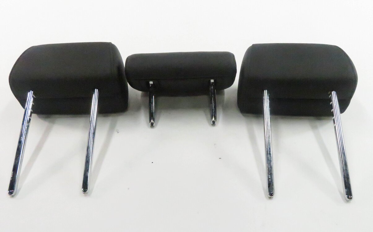 Thumbnail 8: 2011 BMW 550i (F10) REAR SEAT HEADREST SET-3 (BLACK DAKOTA LEATHER LCSW)