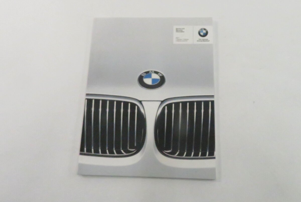 Thumbnail 6: 2011 BMW 550i (F10) OWNERS MANUAL BOOK GUIDE SET w/ CASE