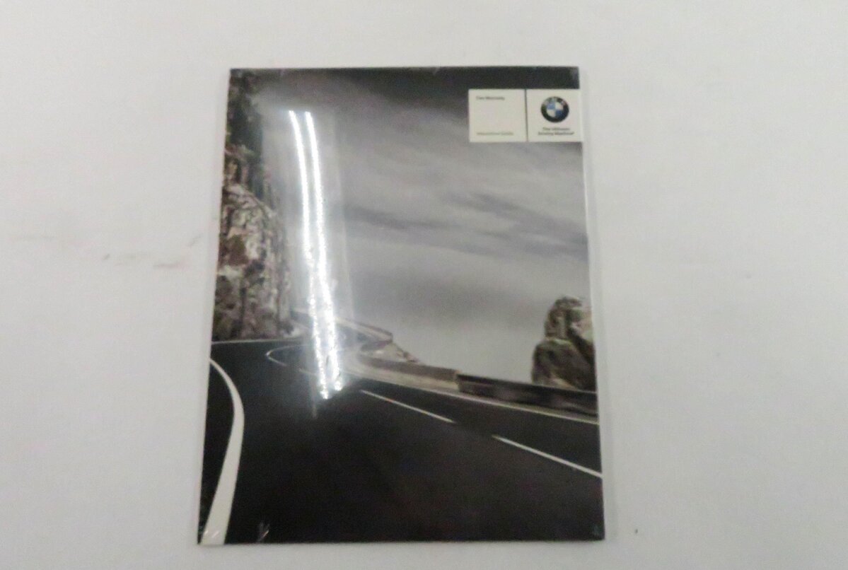 Thumbnail 8: 2011 BMW 550i (F10) OWNERS MANUAL BOOK GUIDE SET w/ CASE