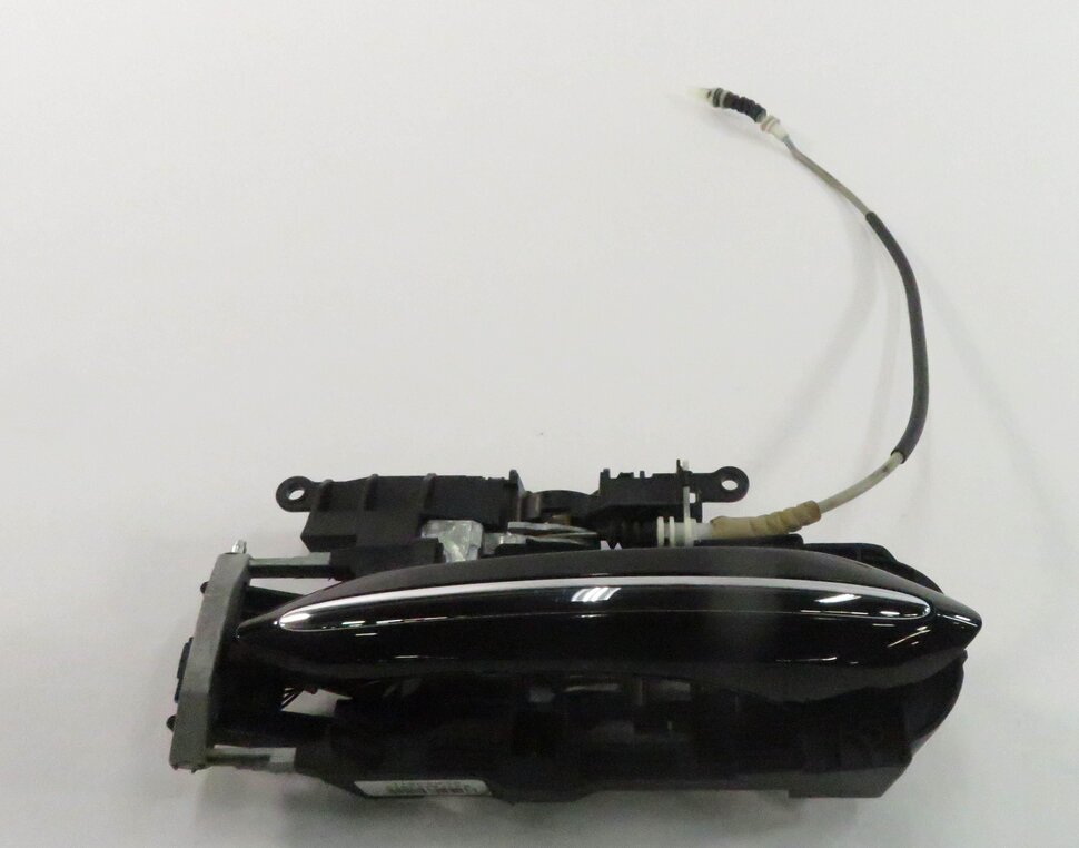Thumbnail 2: 09-18 BMW 528i 535i 550i 740i 750i 760i RIGHT FRONT COMFORT DOOR HANDLE (BLACK)
