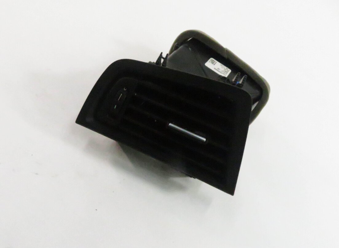 2011 BMW 550i (F10) LEFT FRONT DRIVER DASH HEATER A/C AIR VENT
