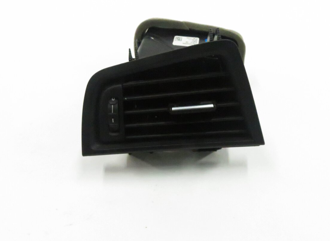 Thumbnail 2: 2011 BMW 550i (F10) LEFT FRONT DRIVER DASH HEATER A/C AIR VENT
