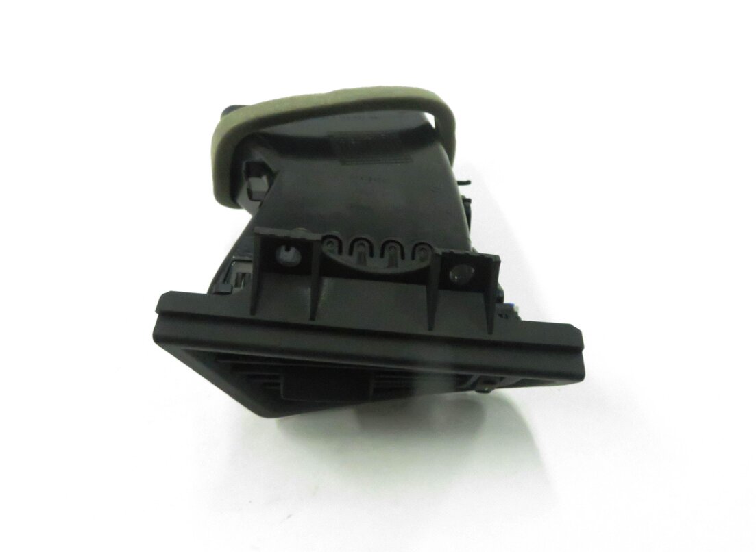Thumbnail 6: 2011 BMW 550i (F10) LEFT FRONT DRIVER DASH HEATER A/C AIR VENT