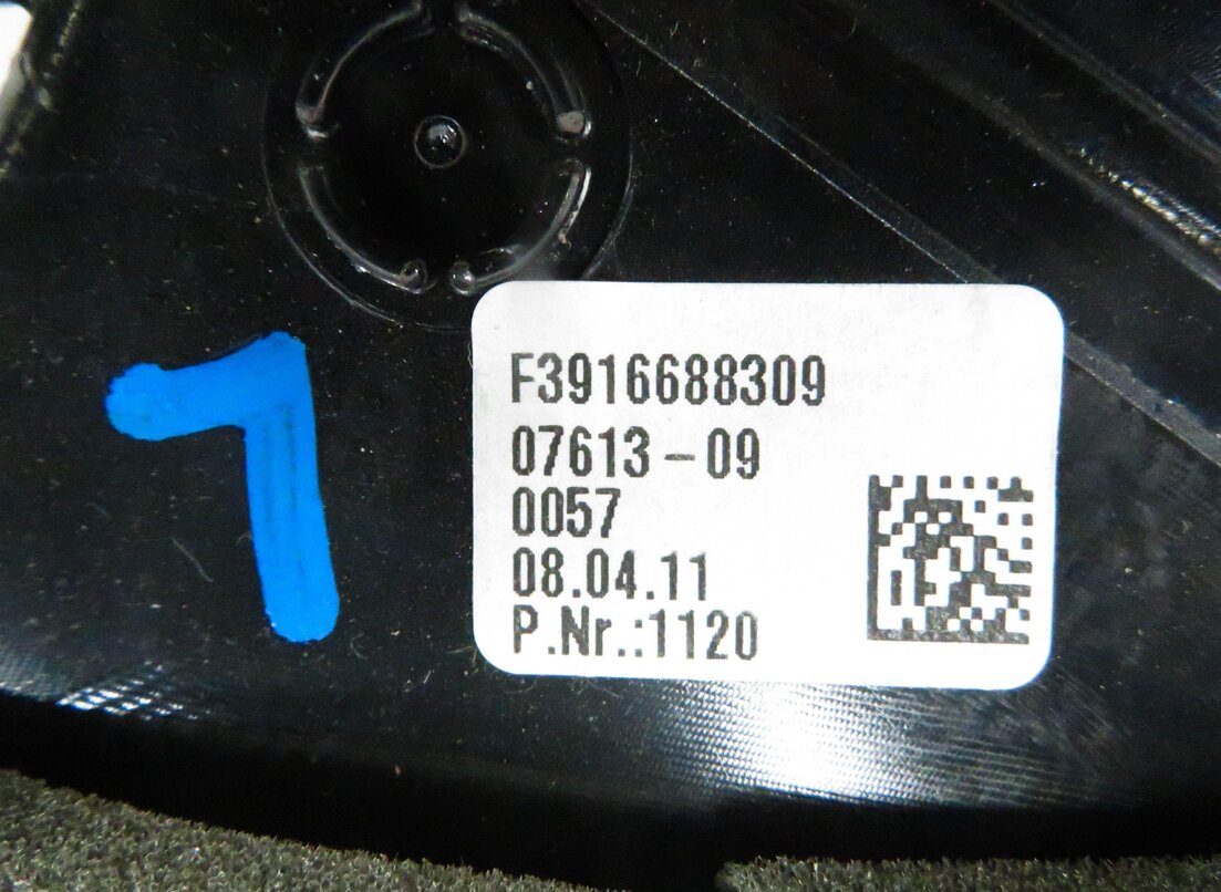 Thumbnail 7: 2011 BMW 550i (F10) LEFT FRONT DRIVER DASH HEATER A/C AIR VENT