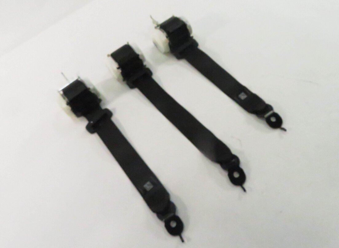 2011 BMW 550i (F10) REAR SEAT SEATBELT RETRACTOR SET-3 (BLACK)