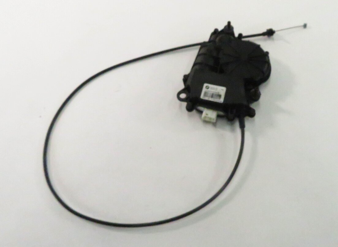 Thumbnail 6: 2011 BMW 550i (F10) REAR TRUNK LOCK LATCH SOFT CLOSE ACTUATOR MOTOR