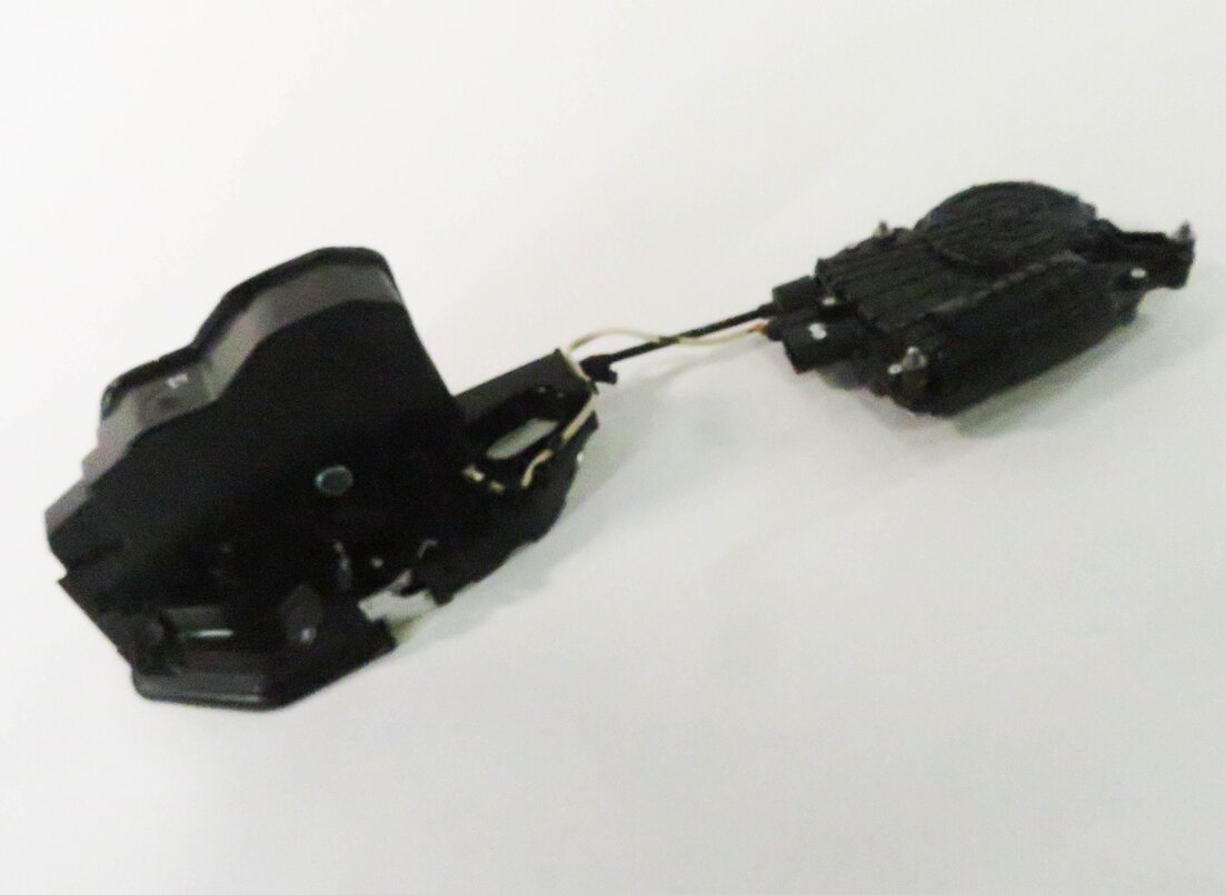 10-16 BMW 528i 535i 550i 750i 760i (F01 F10) RIGHT FRONT SOFT CLOSE DOOR LATCH