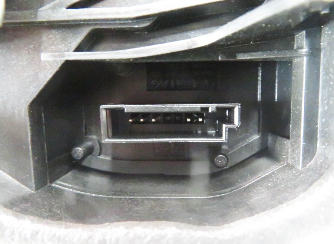 Thumbnail 9: 10-16 BMW 528i 535i 550i 750i 760i (F01 F10) RIGHT FRONT SOFT CLOSE DOOR LATCH