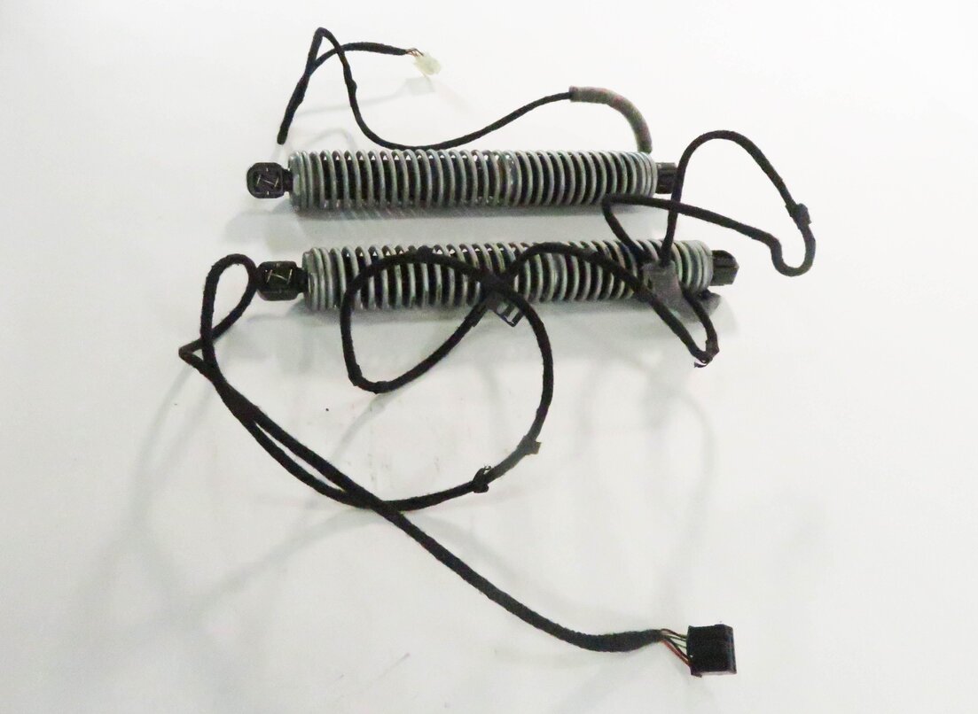 Thumbnail 3: 2011 BMW 550i (F10) REAR LEFT & RIGHT TRUNK SHOCK STRUT SET-2 (ELECTRIC)
