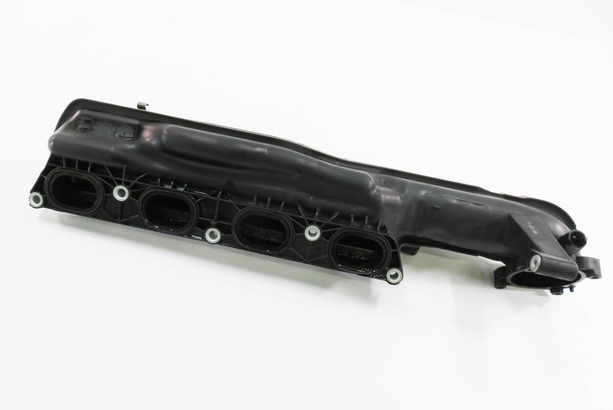Thumbnail 2: 08-14 BMW 550i 650i 750i X5 X6 (F01 F10 E70 E71) 4.4L N63 RIGHT INTAKE MANIFOLD