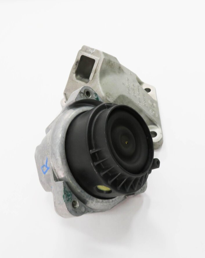 Thumbnail 3: 2011 BMW 550i (F10) 4.4L N63 TWIN TURBO - RIGHT MOTOR MOUNT w/ BRACKET SET-2