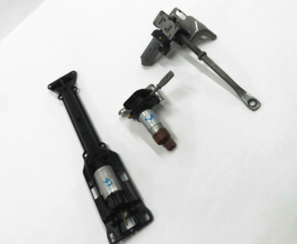 2014 BMW 535i (F10) LEFT FRONT DRIVER MEMORY SEAT MOTOR SET-3