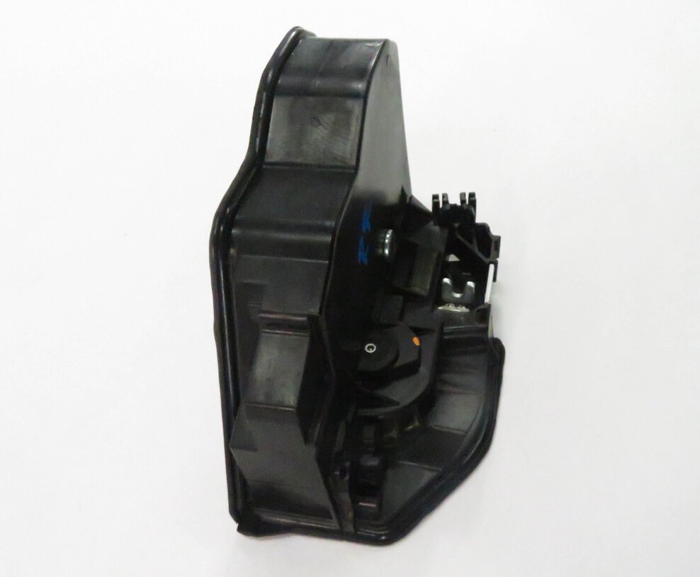 Thumbnail 4: 2010-2018 BMW E90 F30 F32 E60 F10 F01 F25 F26 E70 E71 - RIGHT REAR DOOR LATCH