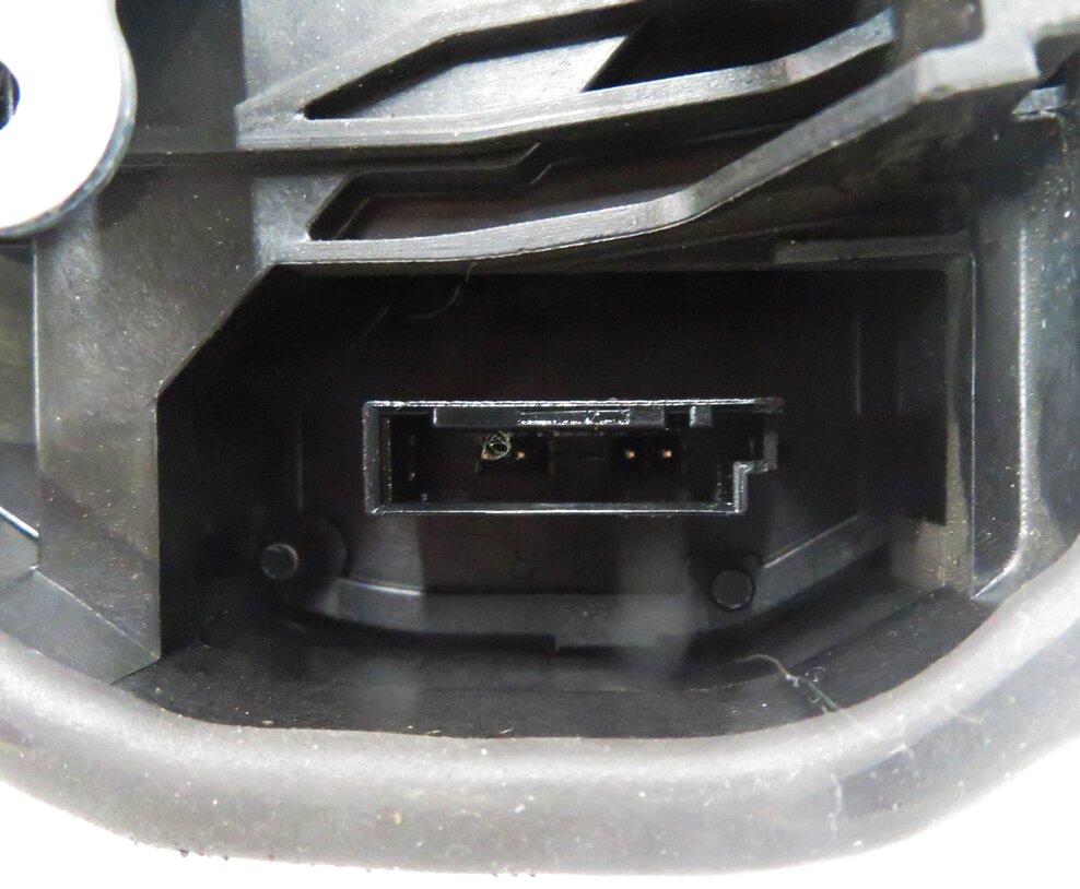 Thumbnail 8: 2010-2018 BMW E90 F30 F32 E60 F10 F01 F25 F26 E70 E71 - RIGHT REAR DOOR LATCH
