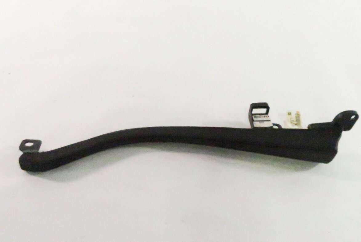 Thumbnail 6: 2014 BMW 535i (F10) FRONT CENTER CONSOLE STORAGE COMPARTMENT EDGE TRIM (BLACK)