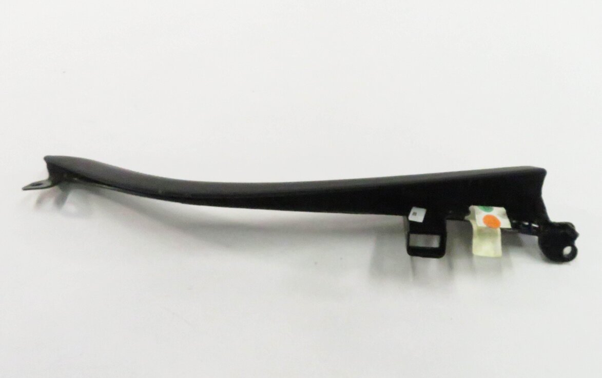 Thumbnail 7: 2014 BMW 535i (F10) FRONT CENTER CONSOLE STORAGE COMPARTMENT EDGE TRIM (BLACK)