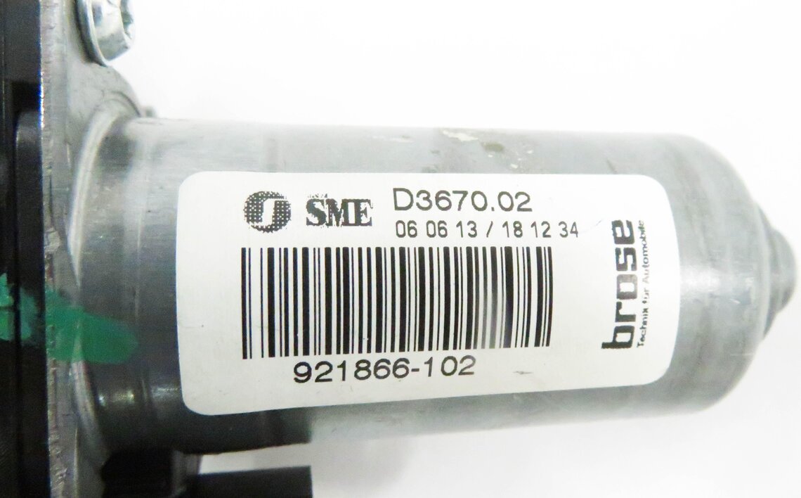 Thumbnail 7: 2014 BMW 535i (F10) RIGHT FRONT PASSENGER SEAT MOTOR SET-3