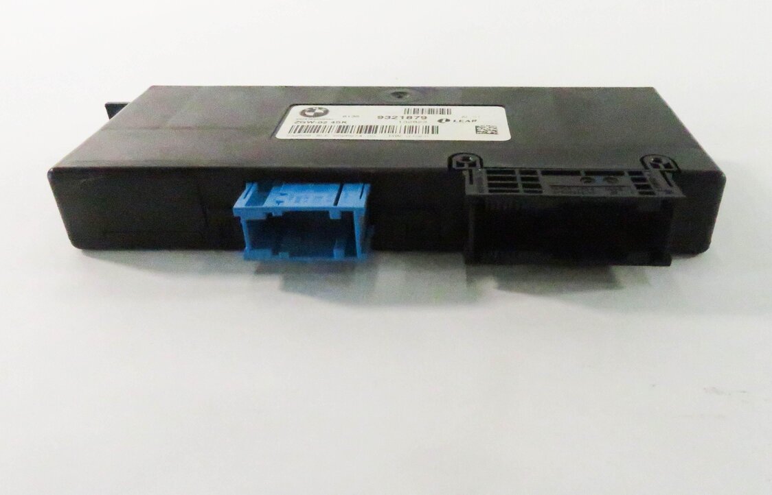 Thumbnail 3: 2014 BMW 535i (F10) CENTRAL GATEWAY CONTROL MODULE