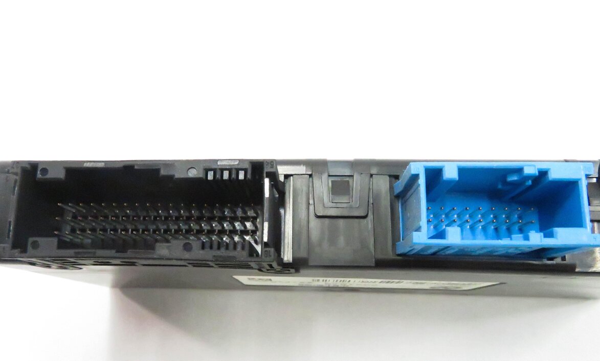 Thumbnail 8: 2014 BMW 535i (F10) CENTRAL GATEWAY CONTROL MODULE