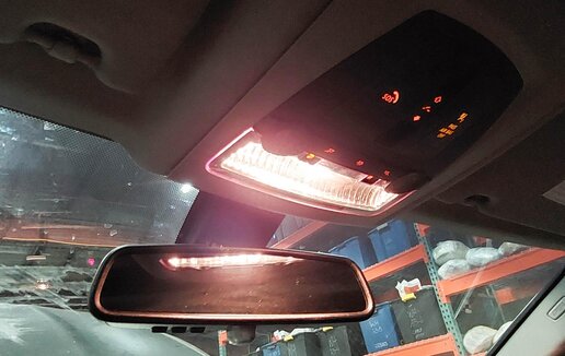 Thumbnail 2: 2014 BMW 535i (F10) FRONT DOME LIGHT LAMP (GRAY)