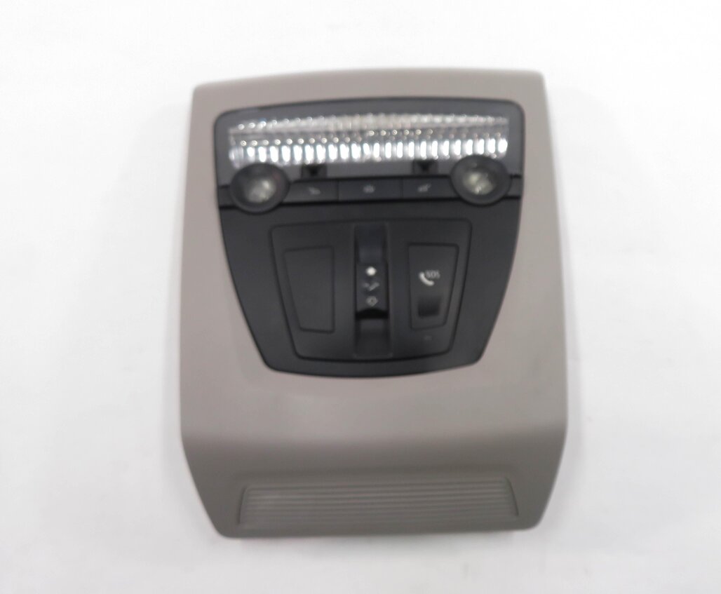 Thumbnail 5: 2014 BMW 535i (F10) FRONT DOME LIGHT LAMP (GRAY)