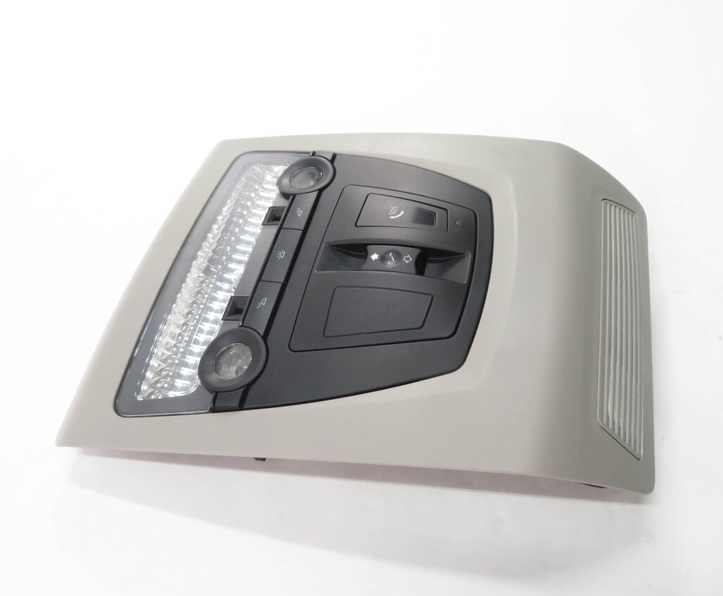 Thumbnail 8: 2014 BMW 535i (F10) FRONT DOME LIGHT LAMP (GRAY)