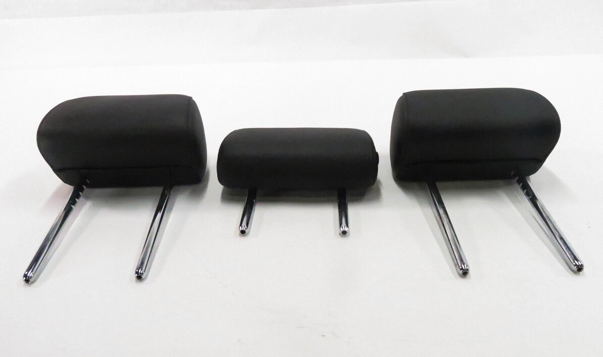Thumbnail 2: 2014 BMW 535i (F10) REAR - LEFT / CENTER / RIGHT - HEADREST SET (BLACK LEATHER)