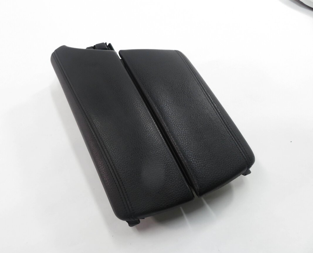 2011 BMW 528i 535i 550i (F10) FRONT CENTER CONSOLE ARM REST LID (BLACK LEATHER)