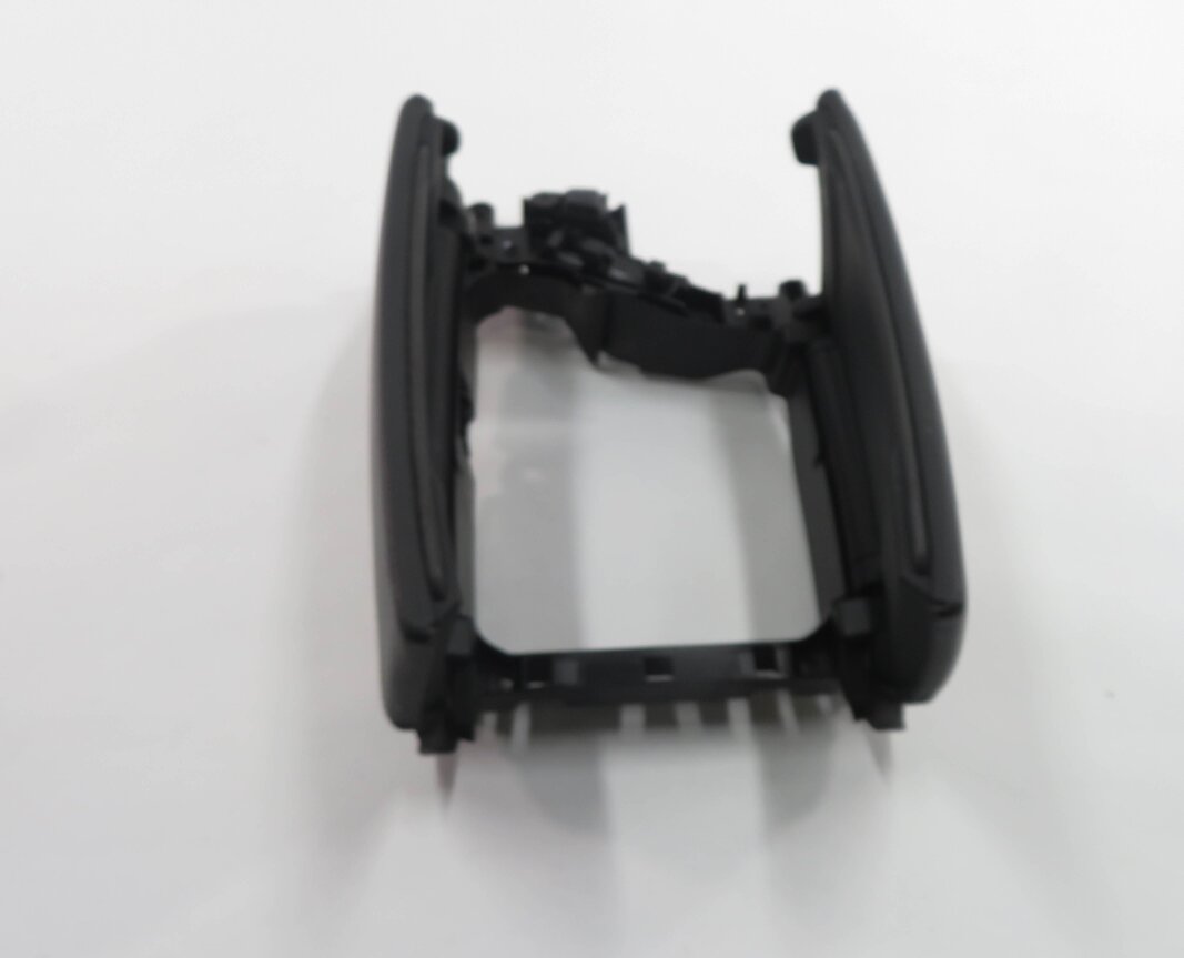 Thumbnail 5: 2011 BMW 528i 535i 550i (F10) FRONT CENTER CONSOLE ARM REST LID (BLACK LEATHER)